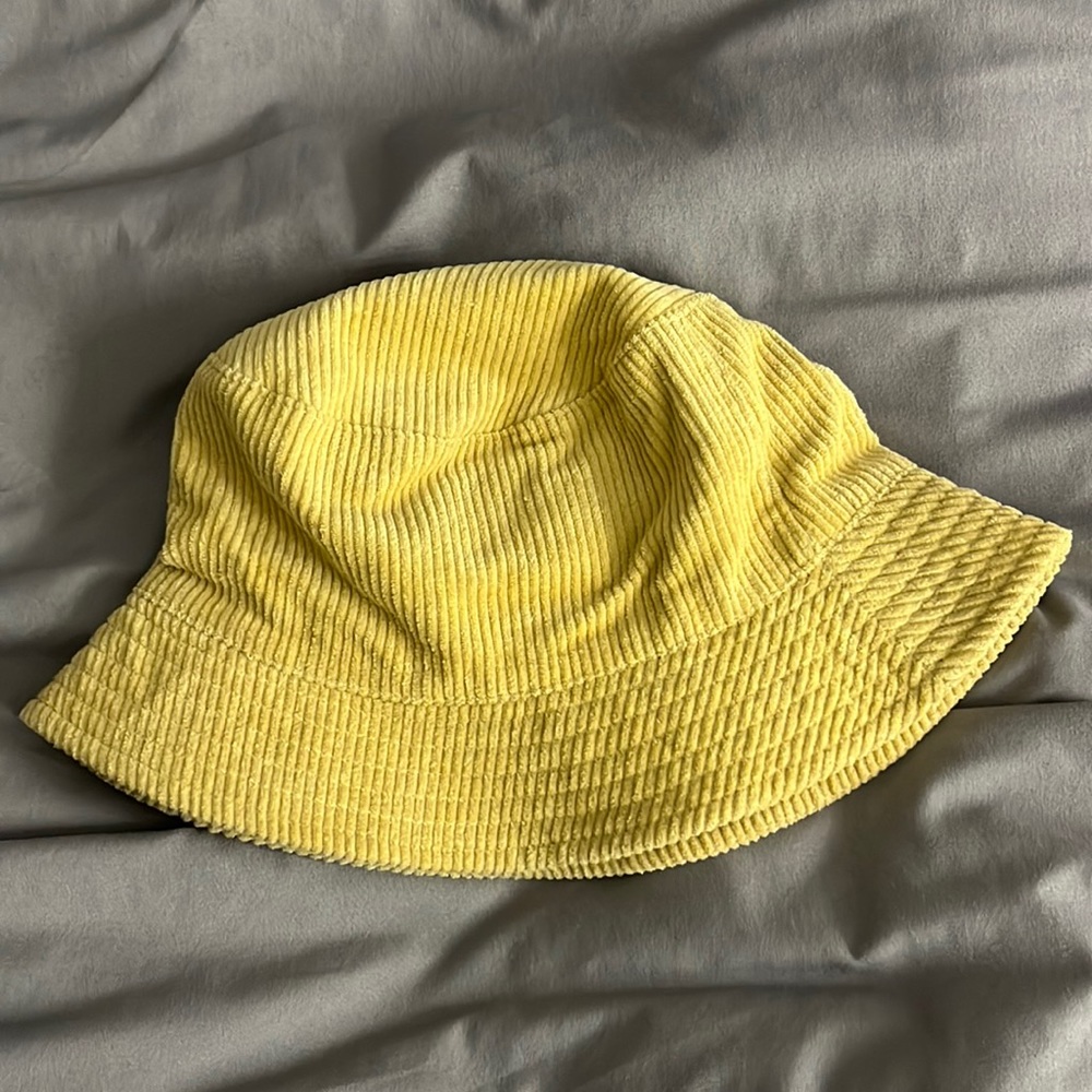 tan bucket hat